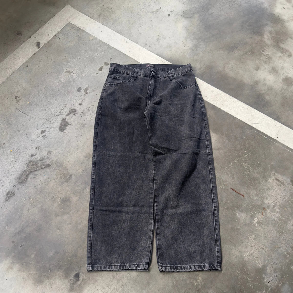 Calça Baggy Jeans preta estonada